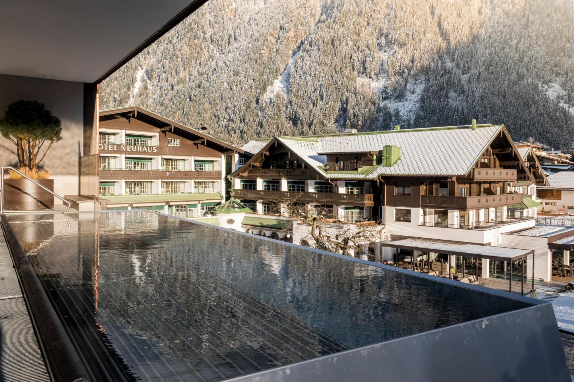 Neuhaus Zillertal Resort マイヤーホーフェン エクステリア 写真